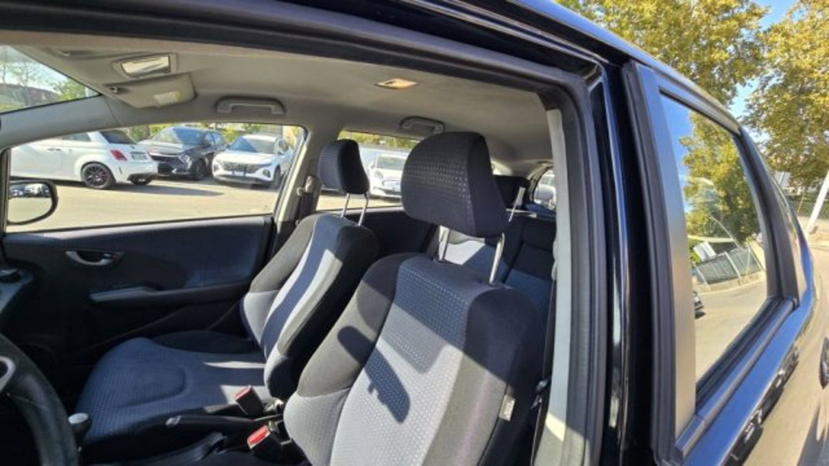 Honda Jazz 1.2 i-VTEC LE (9)