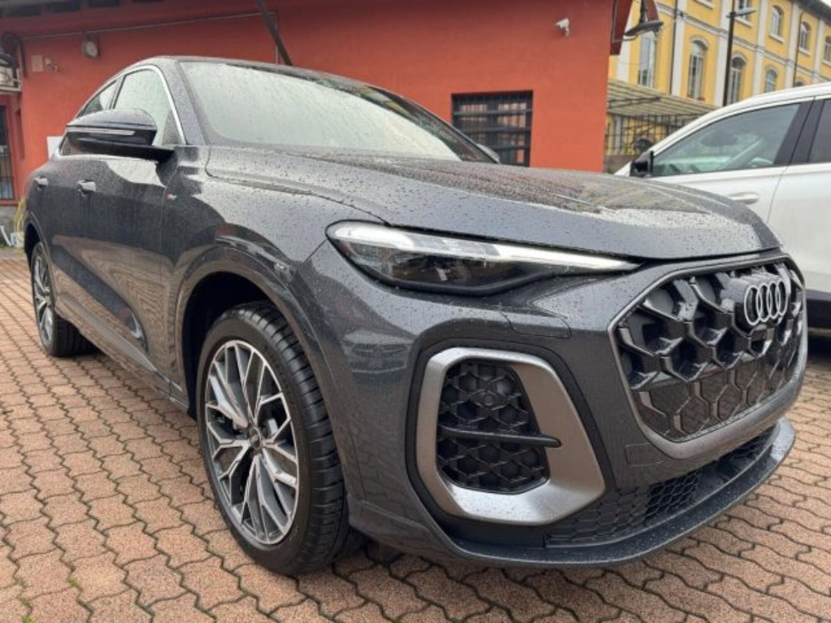 Audi Q5 Sportback 2.0 tdi mhev+ S line quattro 204cv s-tronic (3)
