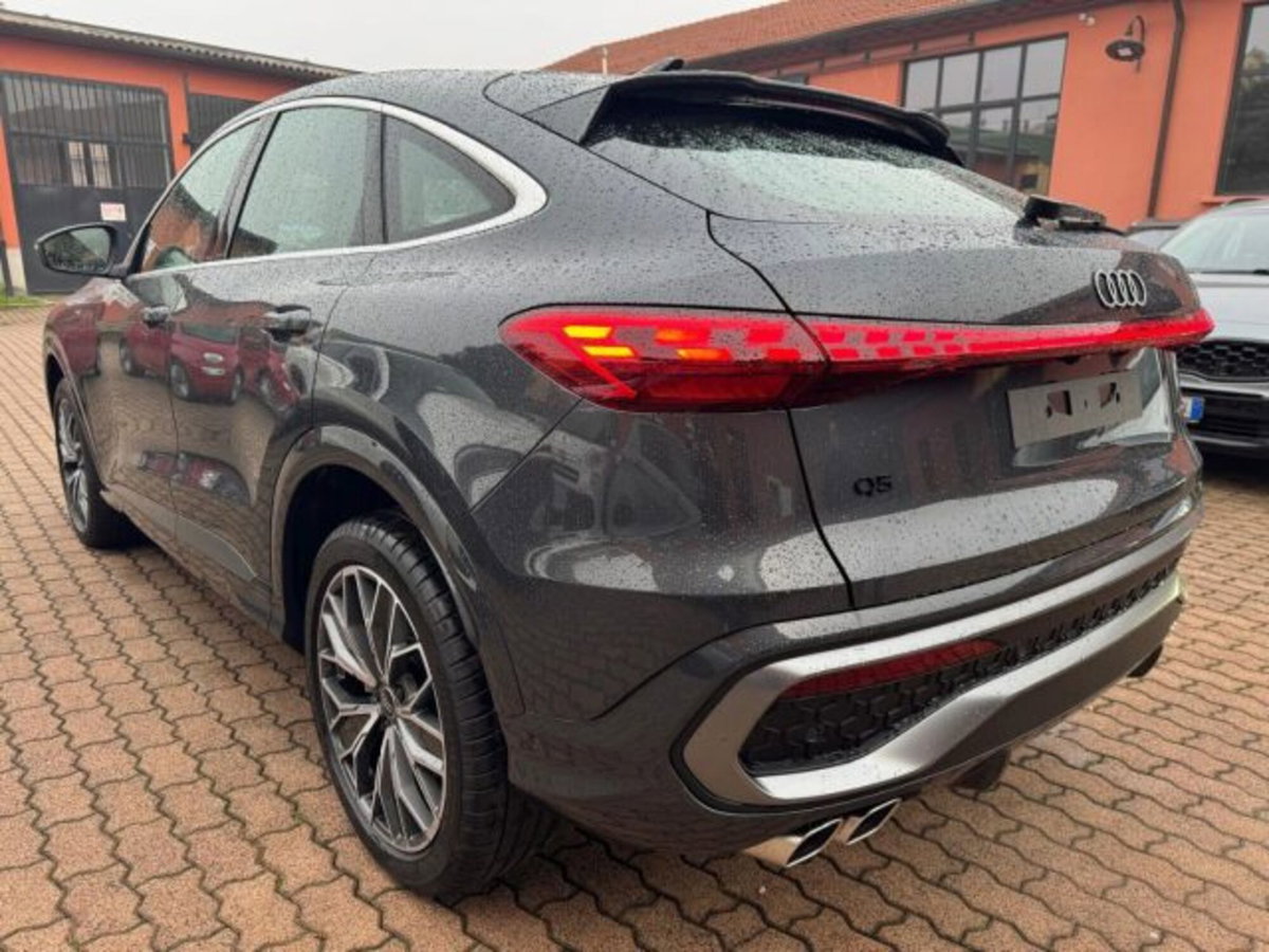 Audi Q5 Sportback 2.0 tdi mhev+ S line quattro 204cv s-tronic (6)