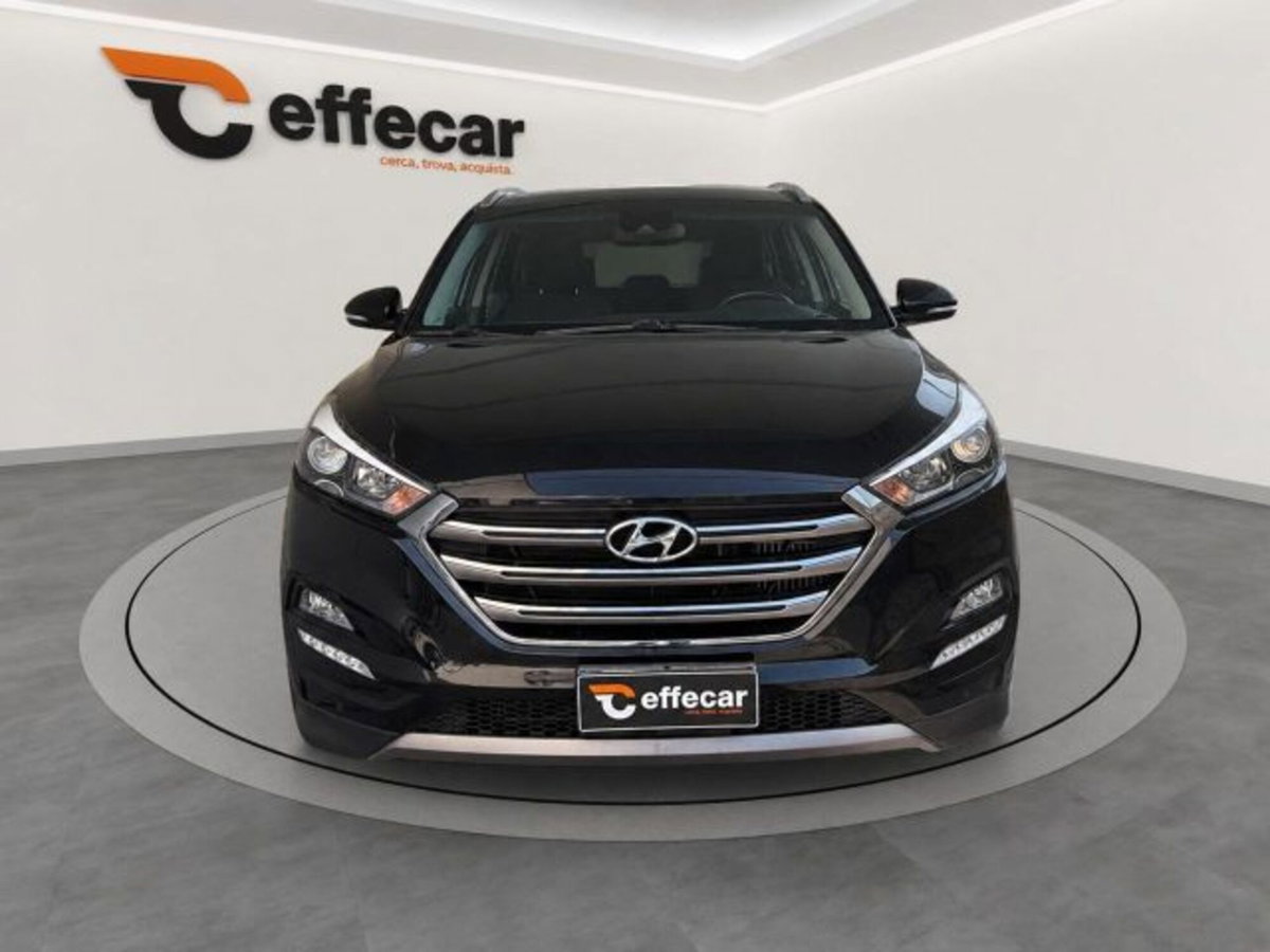 Hyundai Tucson 1.7 CRDi Comfort (2)