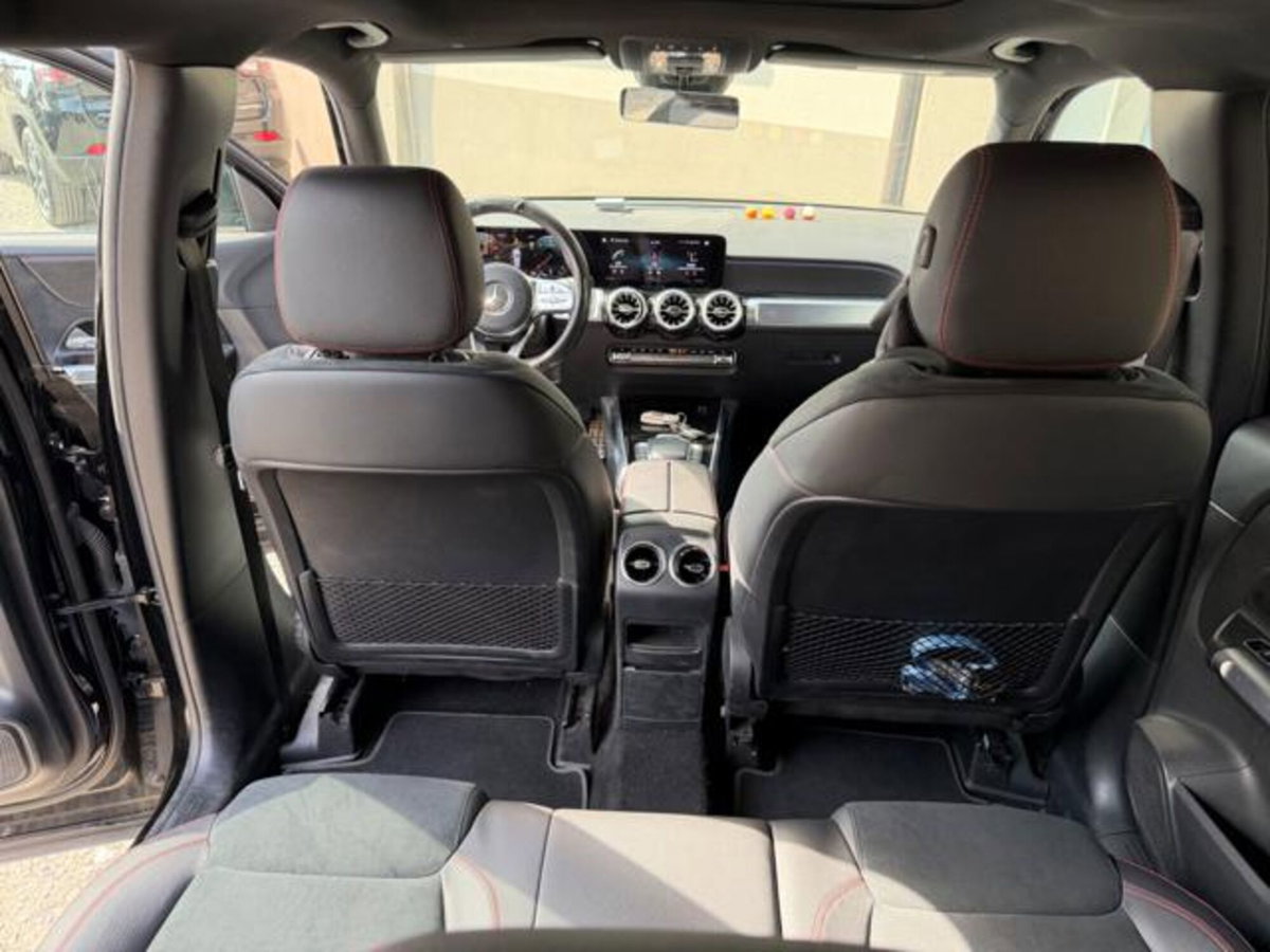 Mercedes-Benz GLB 200 d Automatic 4Matic Premium (11)