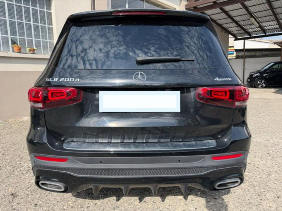 Mercedes-Benz GLB 200 d Automatic 4Matic Premium (5)