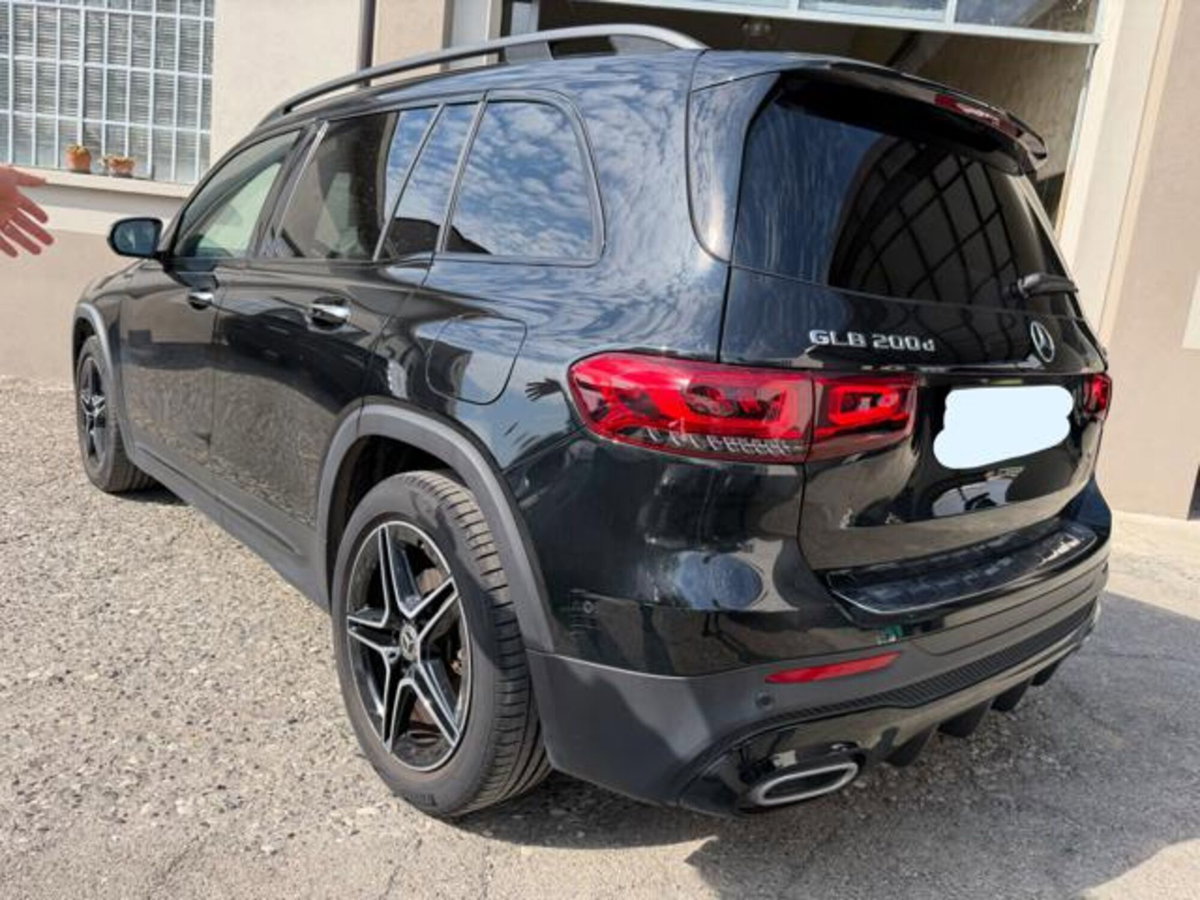 Mercedes-Benz GLB 200 d Automatic 4Matic Premium (6)