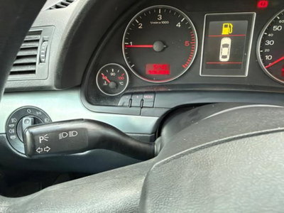 Audi A4 Avant 2.0 16V TDI (18)