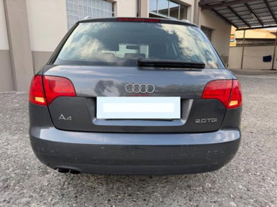 Audi A4 Avant 2.0 16V TDI (5)