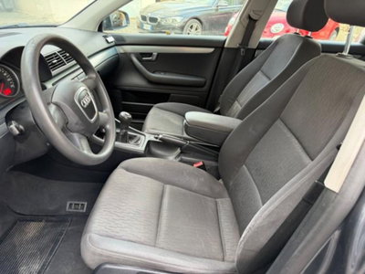 Audi A4 Avant 2.0 16V TDI (8)