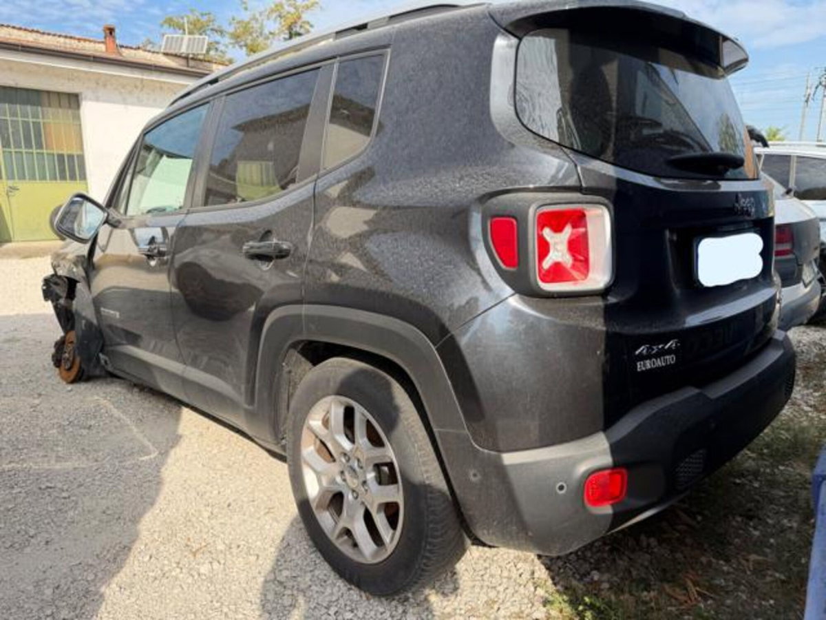 Jeep Renegade 2.0 Mjt 140CV 4WD Active Drive Low Limited (4)