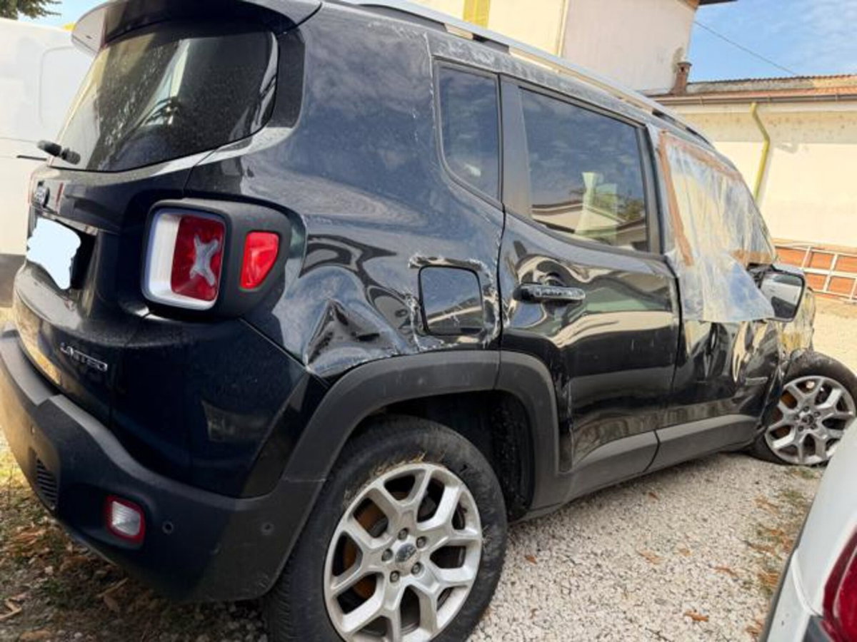 Jeep Renegade 2.0 Mjt 140CV 4WD Active Drive Low Limited (5)