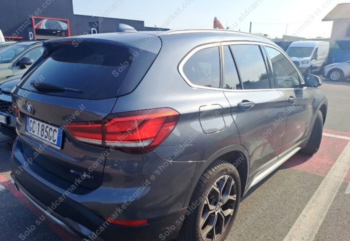 BMW X1 sDrive20i xLine (5)
