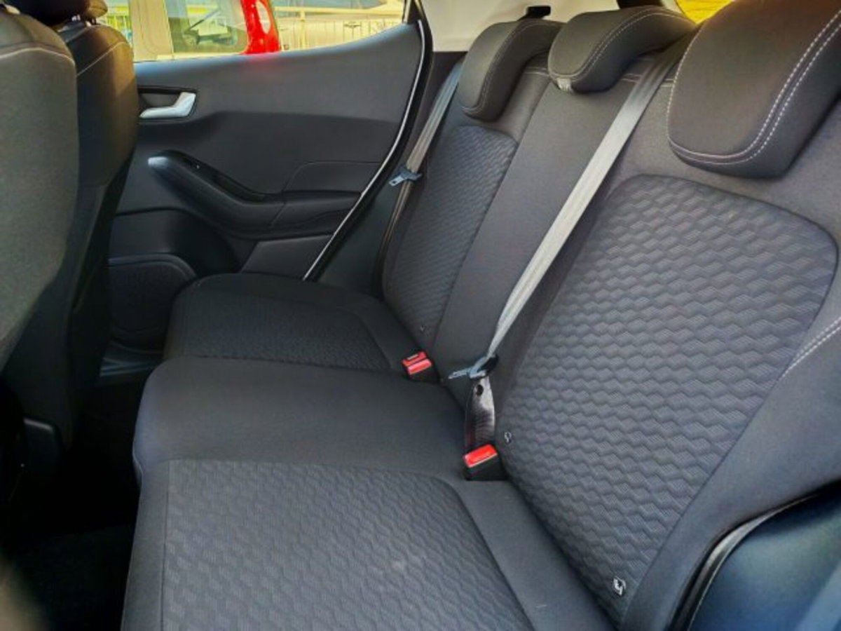 Ford Fiesta 1.1 75 CV 5 porte Titanium (9)
