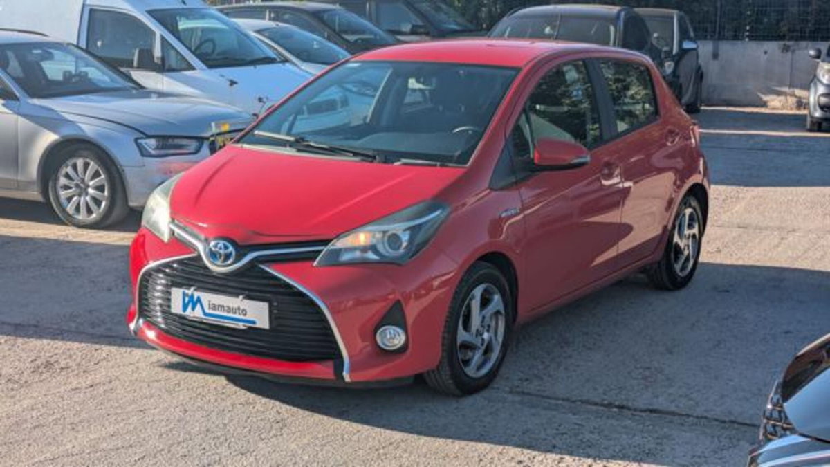 Toyota Yaris 1.5 Hybrid 5 porte Energy (2)