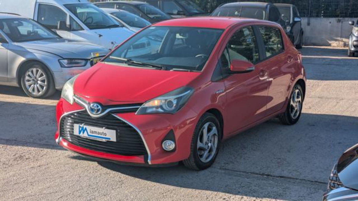 Toyota Yaris 1.5 Hybrid 5 porte Energy (2)