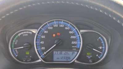 Toyota Yaris 1.5 Hybrid 5 porte Energy (8)