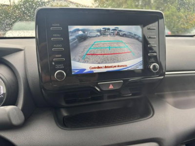Toyota Yaris 1.0 72 CV 5 porte Active (9)