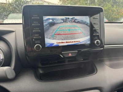 Toyota Yaris 1.0 72 CV 5 porte Active (9)