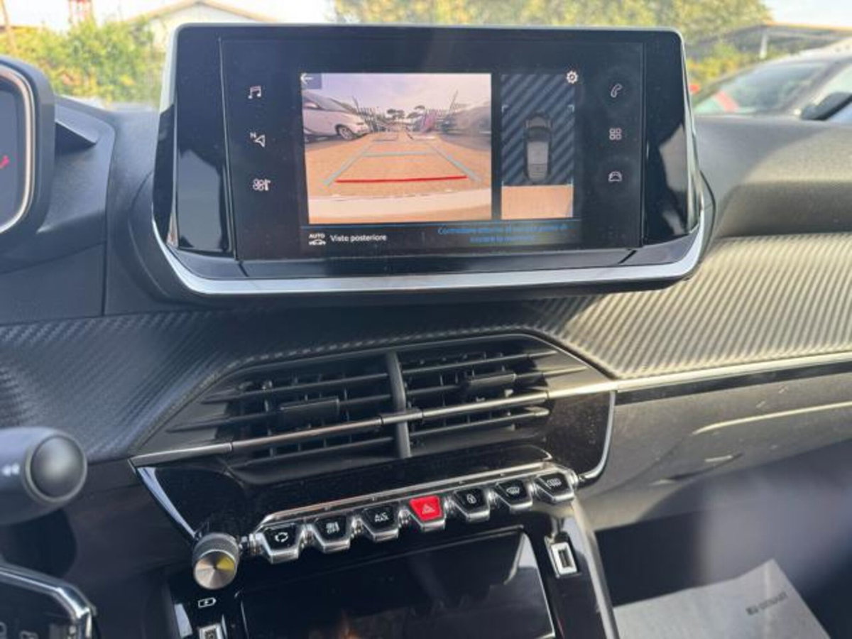 Peugeot 208 1.2 puretech Active s&s 100cv (8)