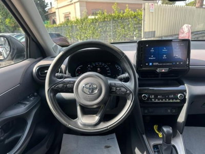 Toyota Yaris Cross 1.5 Hybrid 5p. E-CVT AWD-i Lounge (8)