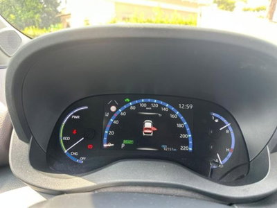 Toyota Yaris Cross 1.5 Hybrid 5p. E-CVT AWD-i Lounge (9)