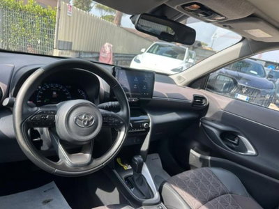 Toyota Yaris Cross 1.5 Hybrid 5p. E-CVT AWD-i Lounge (12)