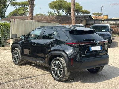 Toyota Yaris Cross 1.5 Hybrid 5p. E-CVT AWD-i Lounge (3)