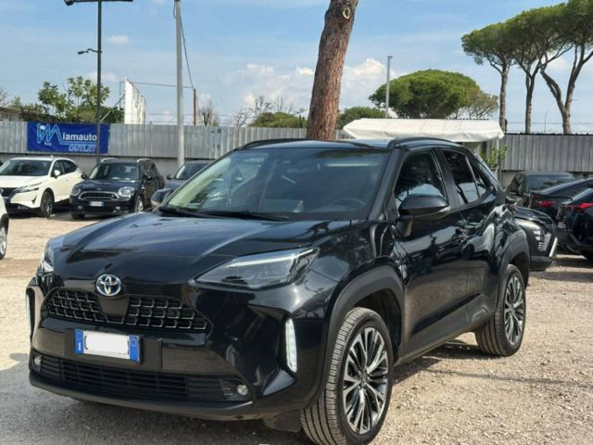 Toyota Yaris Cross 1.5 Hybrid 5p. E-CVT AWD-i Lounge (4)