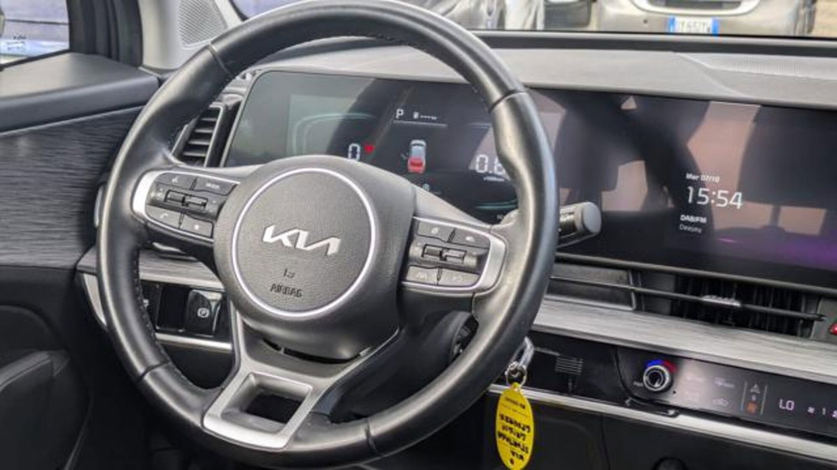 Kia Sportage 1.6 crdi mhev Business dct (8)