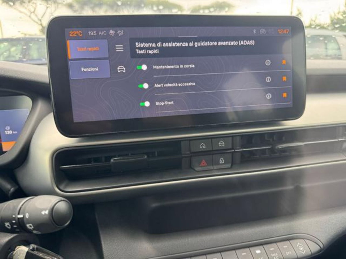Jeep Avenger 1.2 turbo e-hybrid mhev Altitude fwd 110cv edct6 (10)