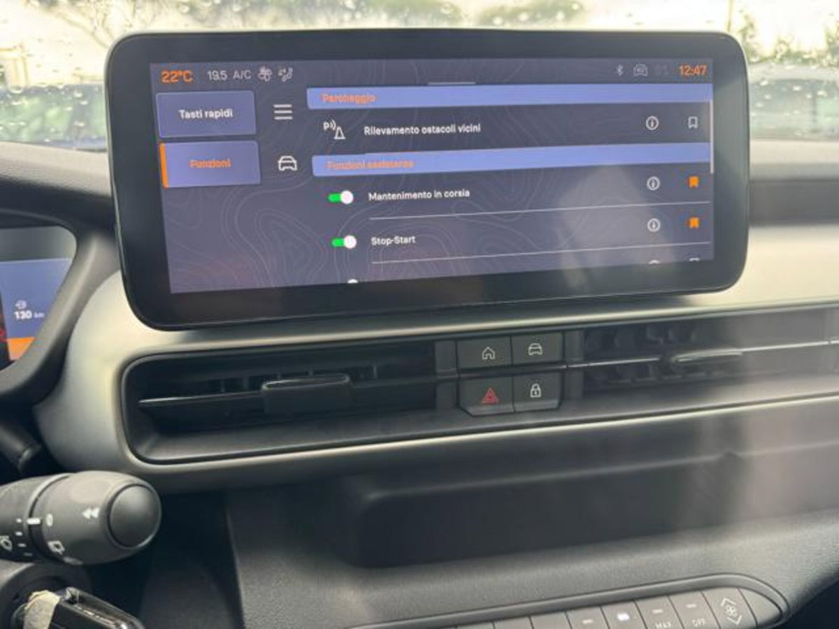 Jeep Avenger 1.2 turbo e-hybrid mhev Altitude fwd 110cv edct6 (9)