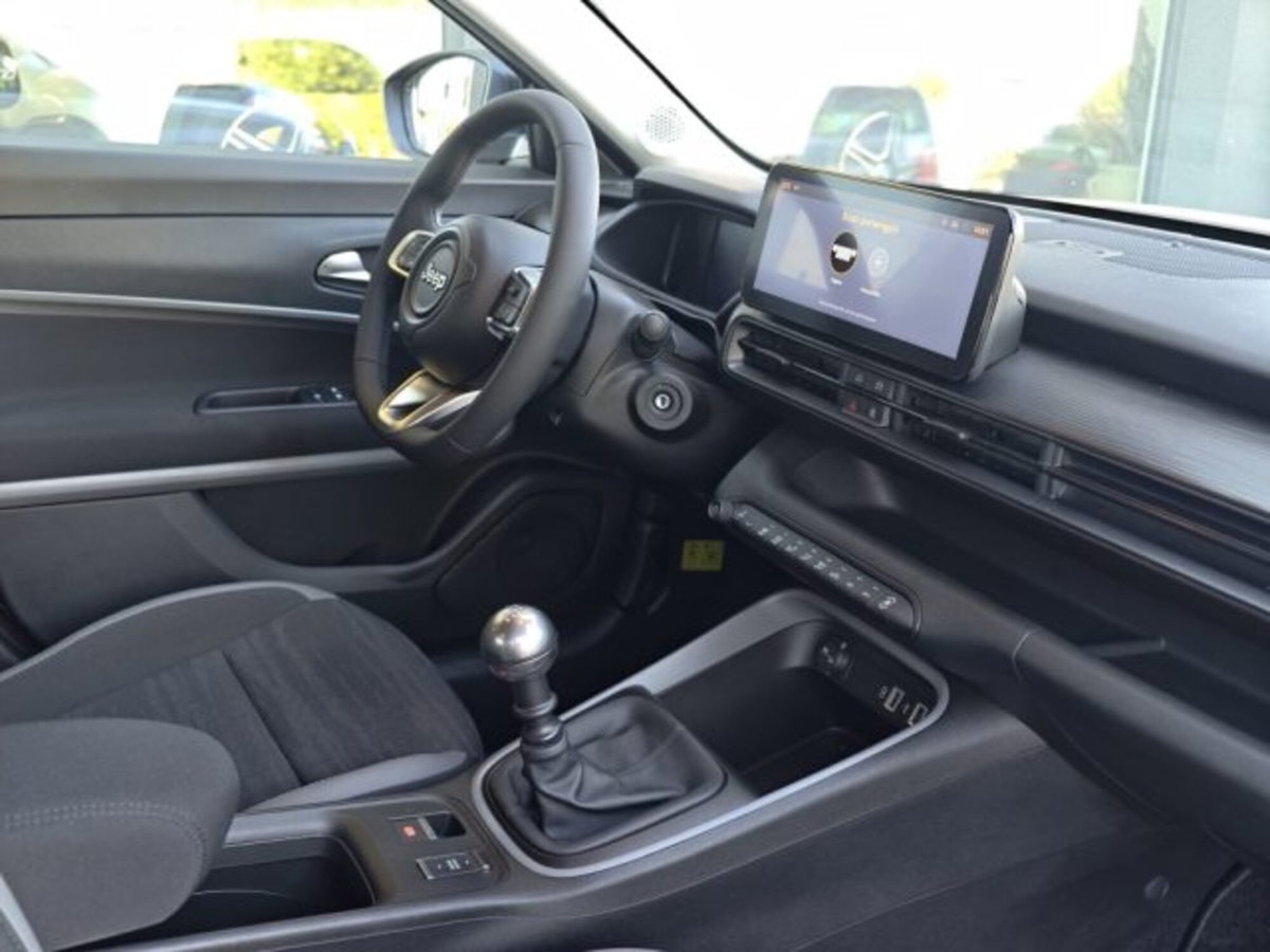 Jeep Avenger 1.2 turbo Summit fwd 100cv (14)