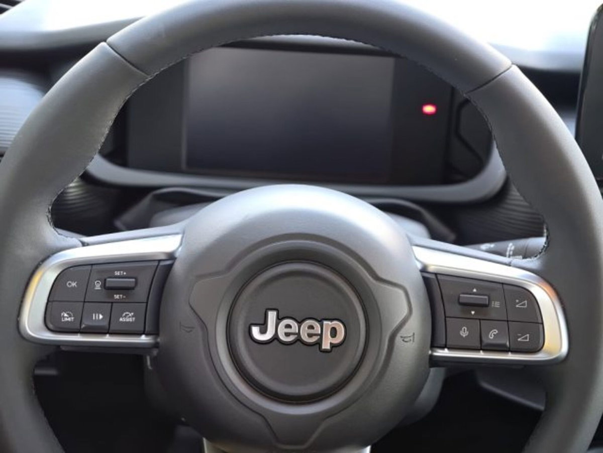 Jeep Avenger 1.2 turbo Summit fwd 100cv (15)