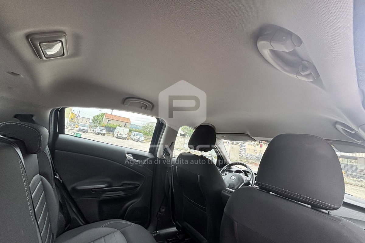 Alfa Romeo Giulietta 1.4 Turbo Distinctive Gpl 120cv E6 (15)