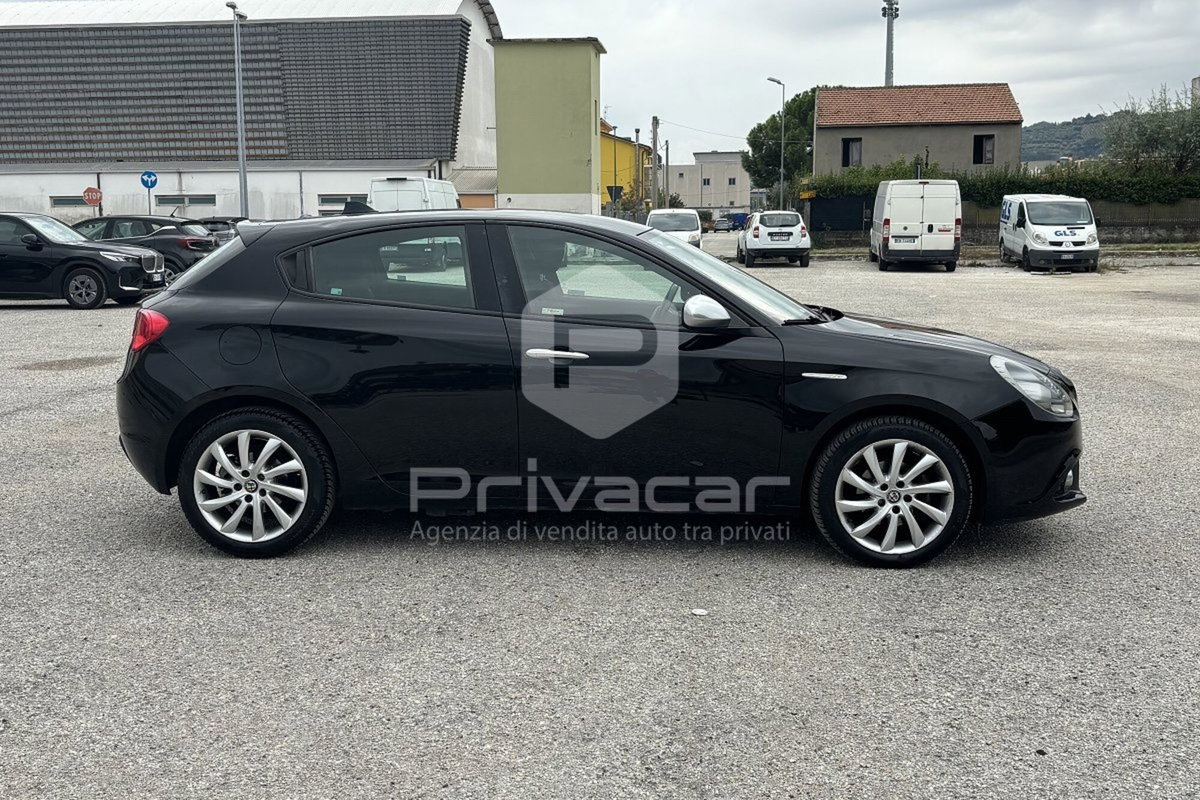 Alfa Romeo Giulietta 1.4 Turbo Distinctive Gpl 120cv E6 (4)