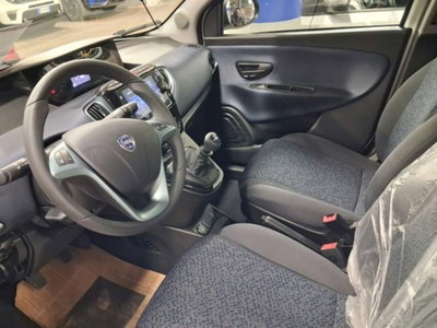 Lancia Ypsilon 1.0 FireFly 5 porte S&S Hybrid Ecochic Gold (9)