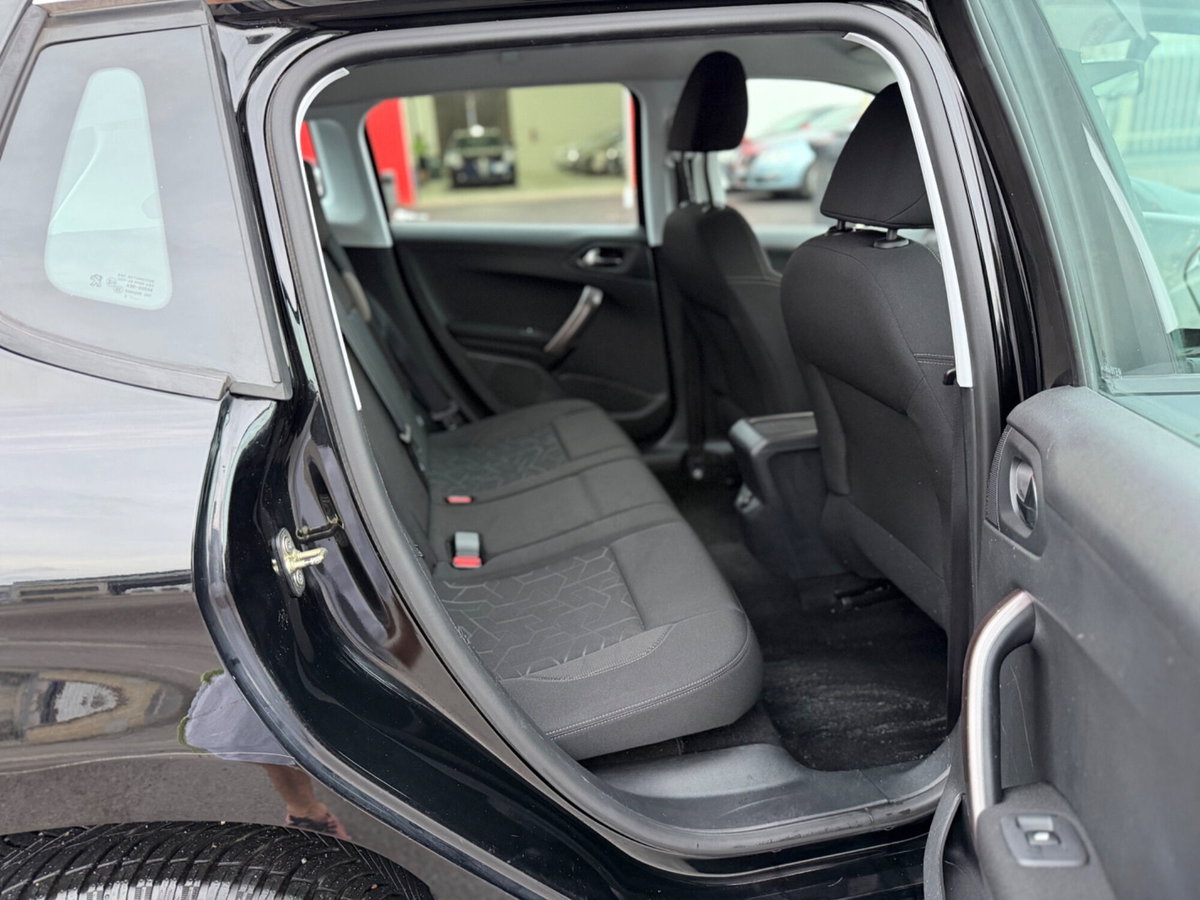 Peugeot 2008 HDi 68CV Active (12)