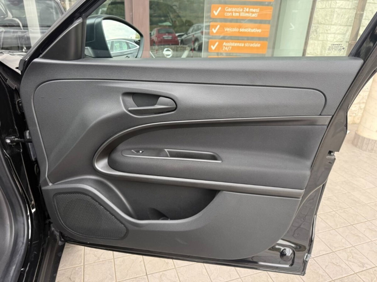 Fiat 600 1.2 Business 100cv (17)