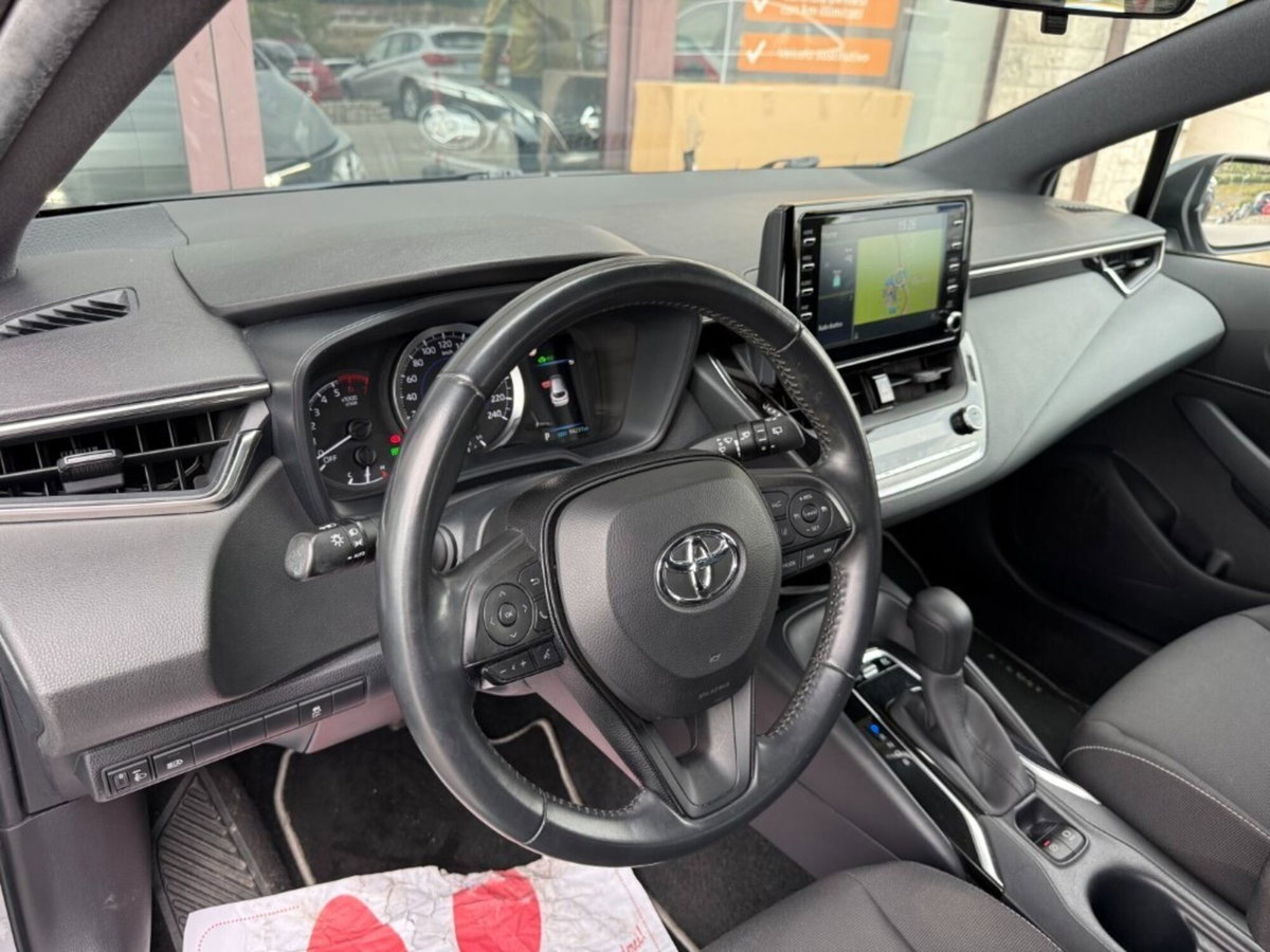 Toyota Corolla Touring Sports 1.8 Hybrid Business (15)