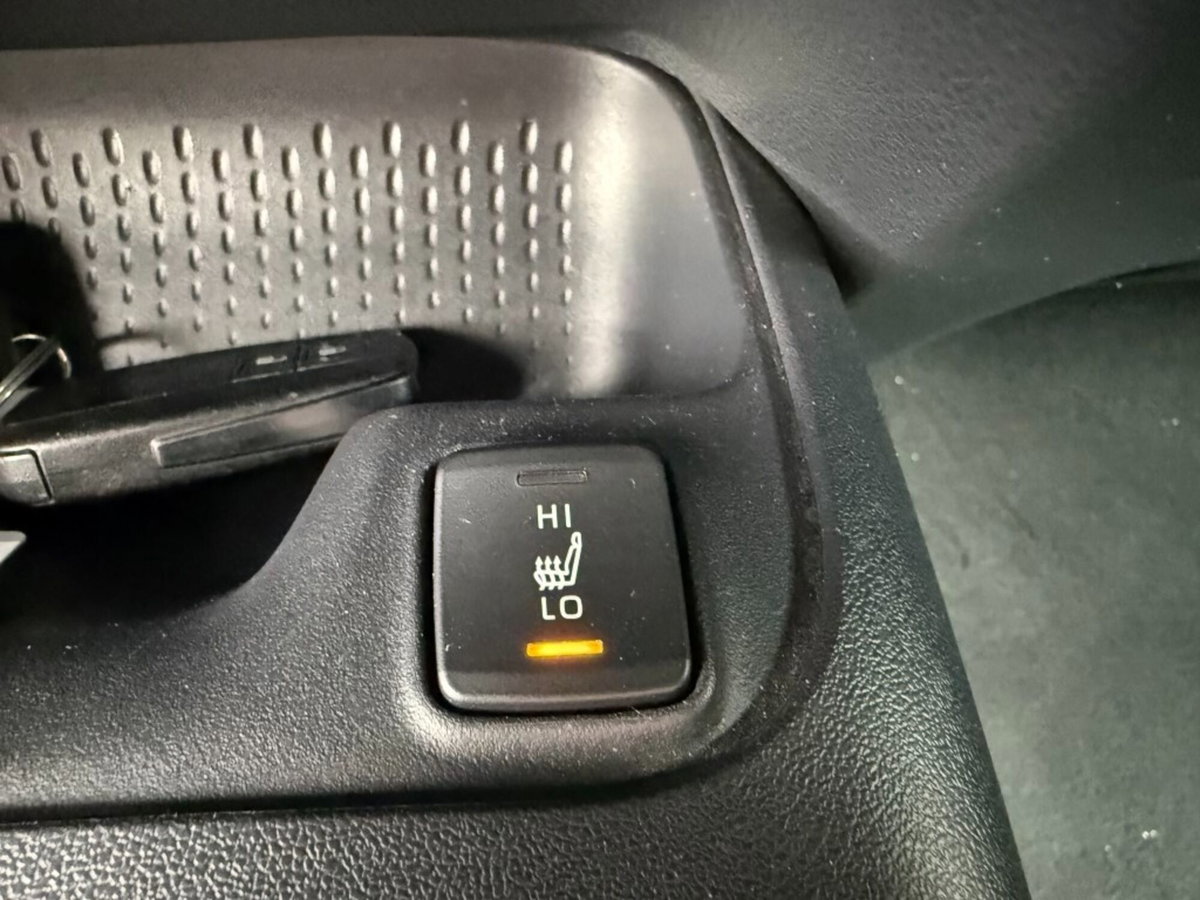 Toyota Corolla Touring Sports 1.8 Hybrid Business (18)