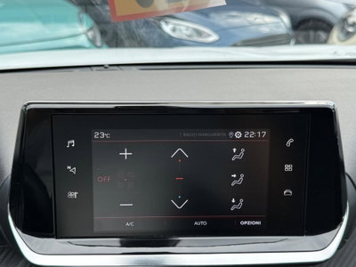 Peugeot 2008 BlueHDi 130 S&S EAT8 Allure Pack (11)