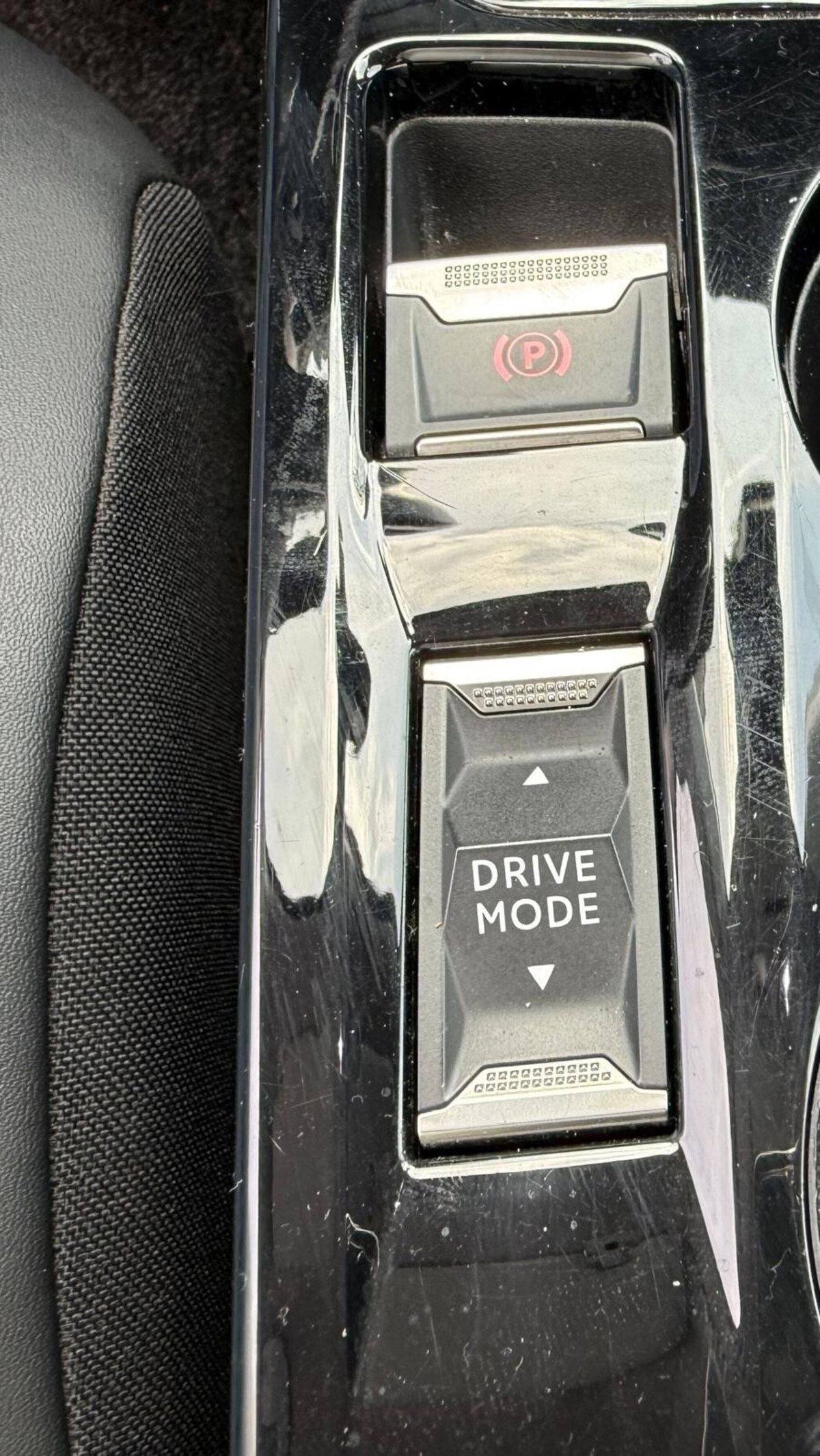 Peugeot 2008 BlueHDi 130 S&S EAT8 Allure Pack (15)