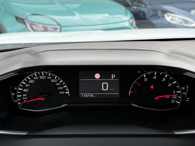 Peugeot 2008 BlueHDi 130 S&S EAT8 Allure Pack (7)