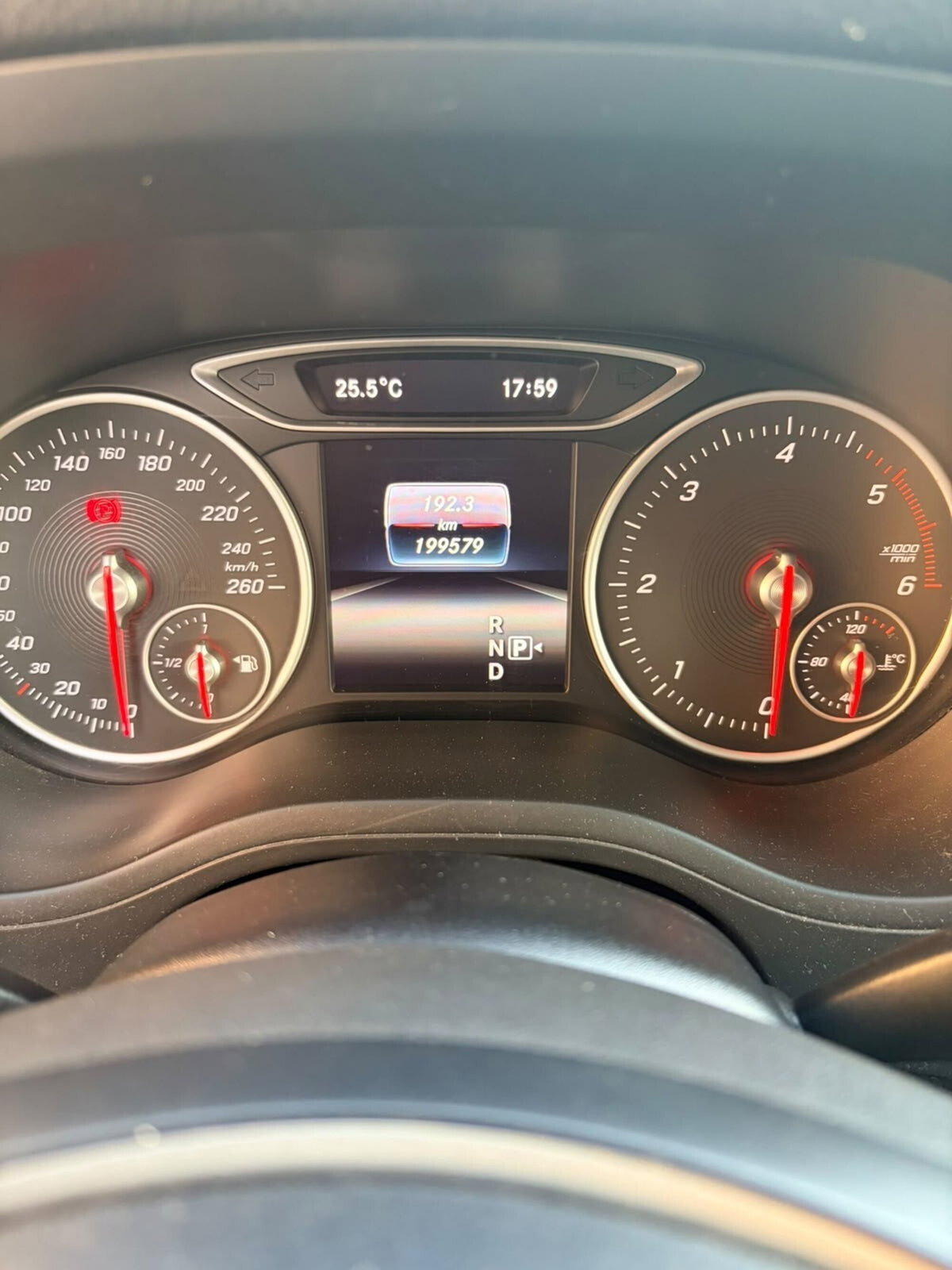 Mercedes-Benz Classe B 180 d Automatic Executive (11)