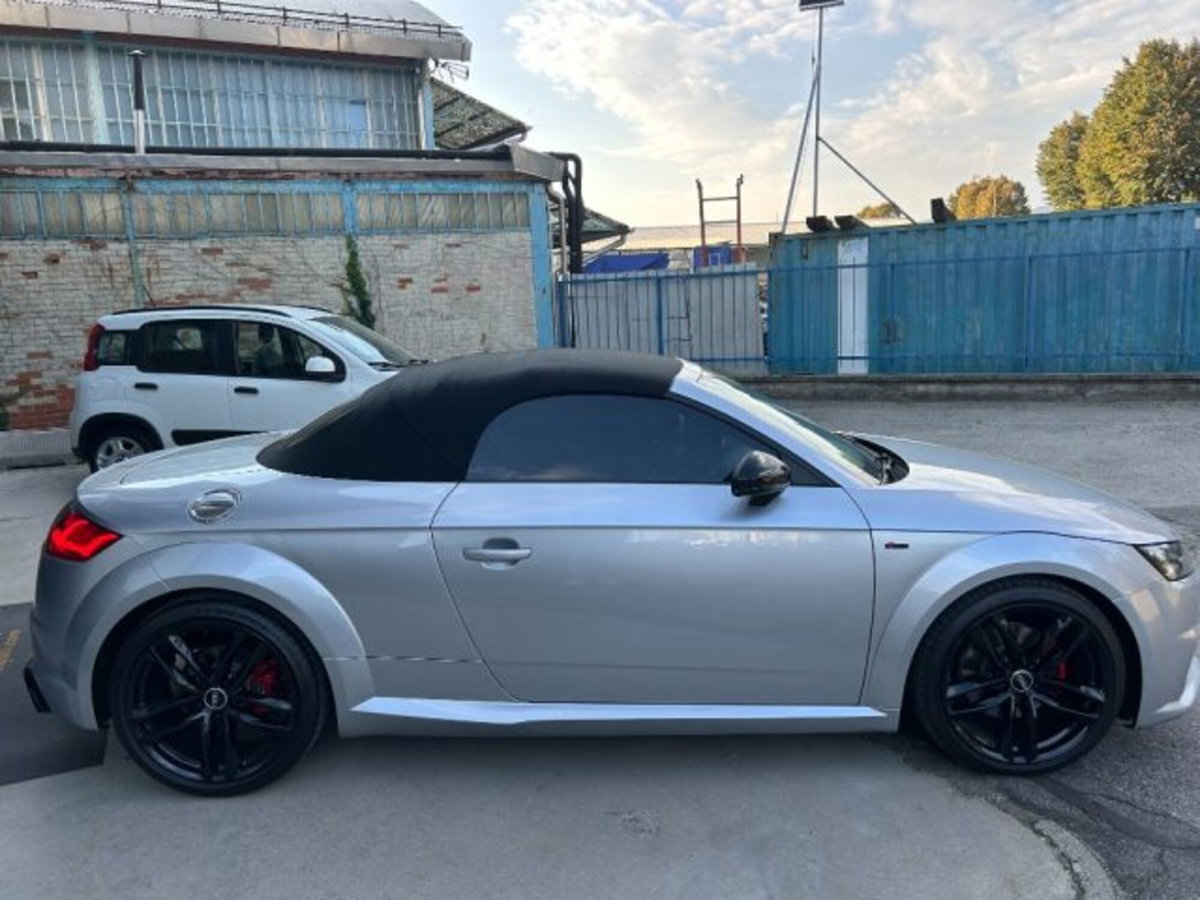 Audi TT Cabrio 1.8 TFSI S tronic S line (15)