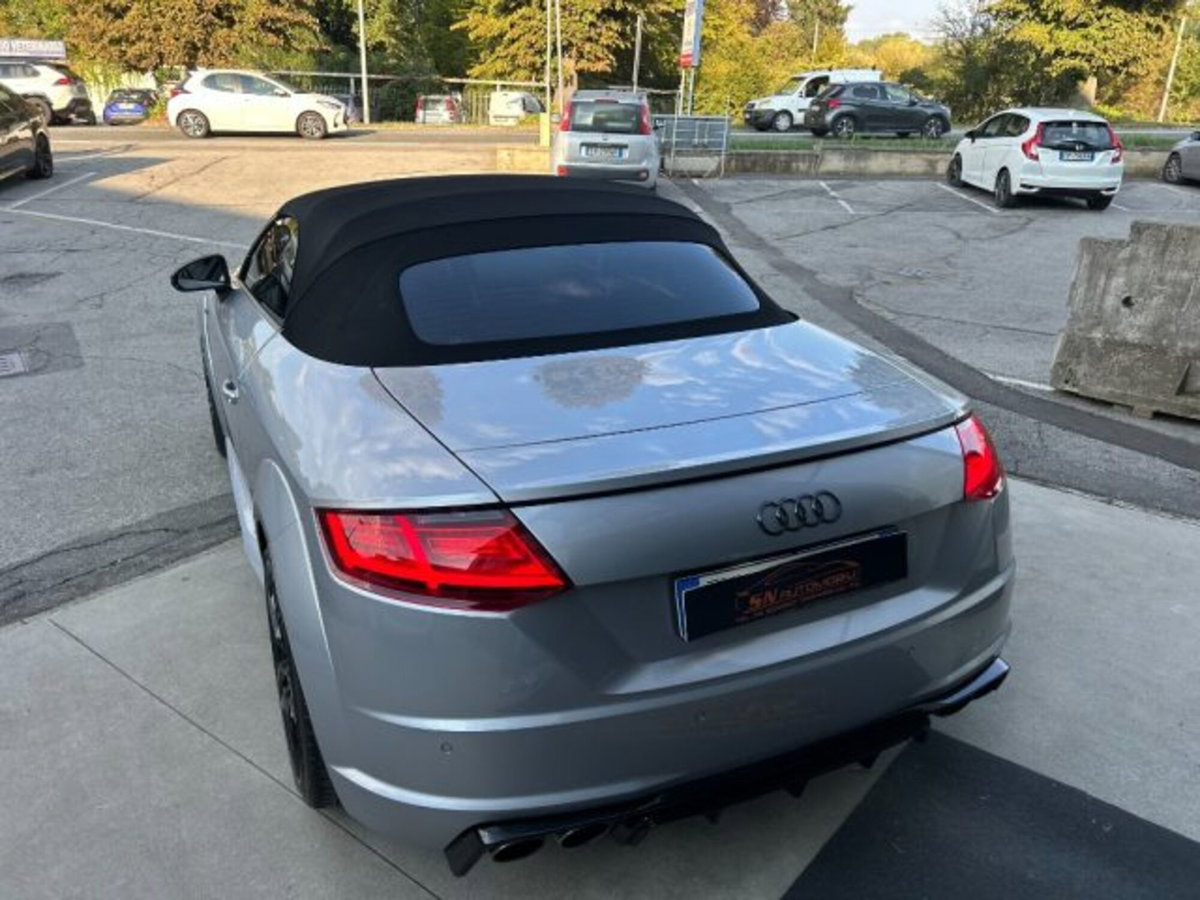 Audi TT Cabrio 1.8 TFSI S tronic S line (17)