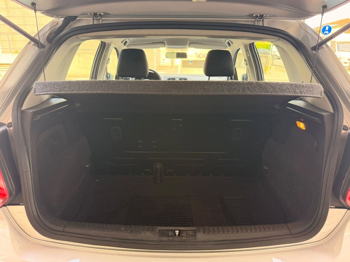 Volkswagen Polo 1.4 5 porte Comfortline (14)