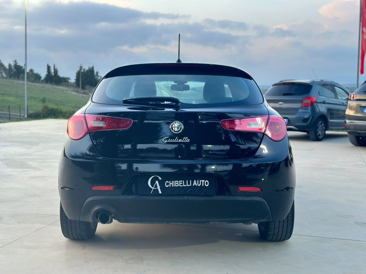 Alfa Romeo Giulietta 1.6 JTDm Sprint 120cv (5)