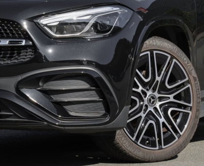 Mercedes-Benz GLA SUV 220 d Edition AMG Line 4matic auto (2)