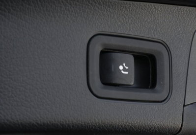 Mercedes-Benz GLA SUV 220 d Edition AMG Line 4matic auto (4)