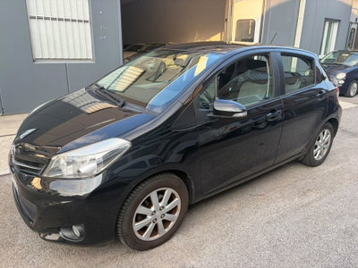 Toyota Yaris 1.0 5 porte Active usata