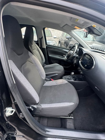 Toyota Aygo X 1.0 VVT-i 72 CV 5 porte Limited S-CVT (14)