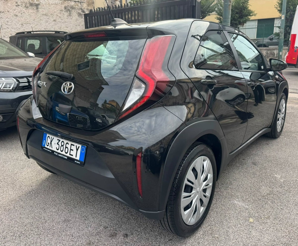 Toyota Aygo X 1.0 VVT-i 72 CV 5 porte Limited S-CVT (5)